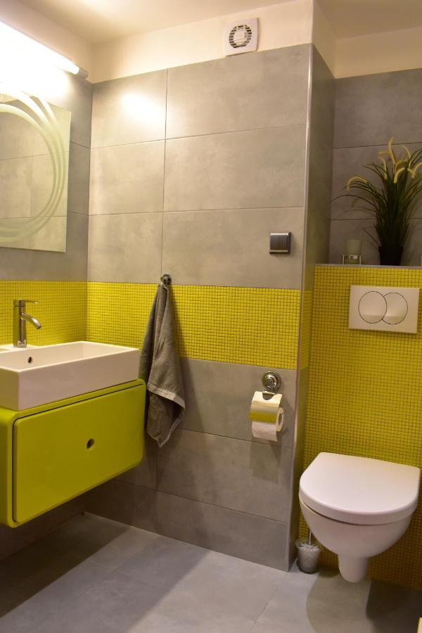 New Central Rooftop With Private Wellness, Sauna & Whirlpool Bath Praga Exterior foto